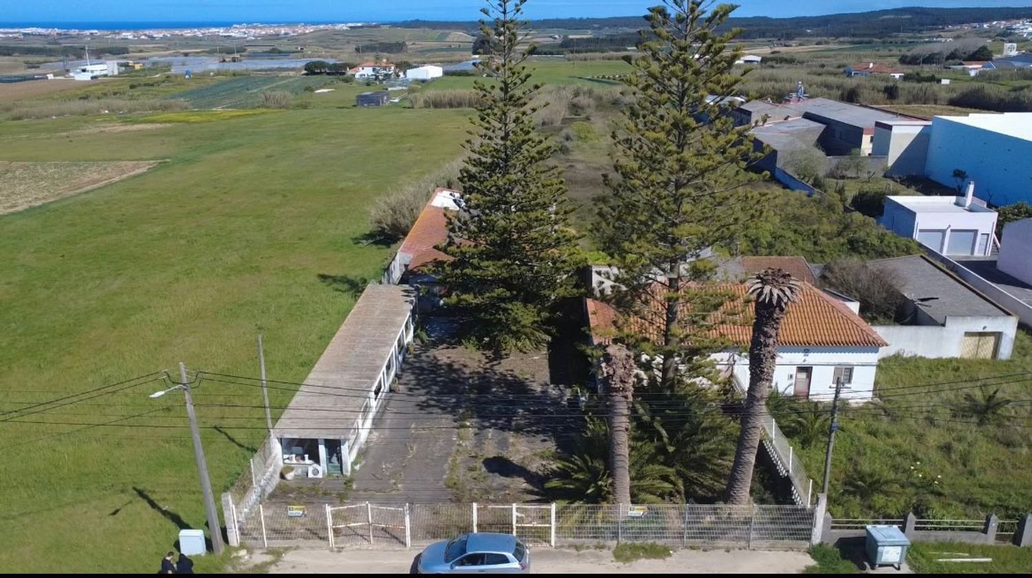 3 chambres Maison à Atouguia da Baleia, Portugal No. 346253