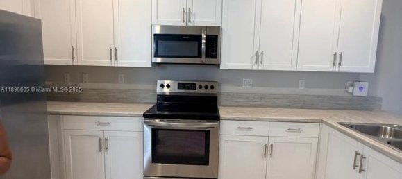 4 غرف نوم عقار تجاري في Miami, الولايات المتحدة رقم 614842 2