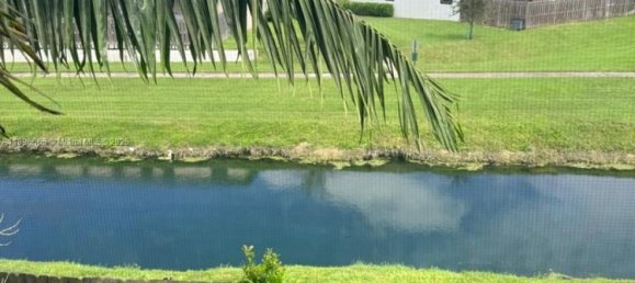 4 غرف نوم عقار تجاري في Miami, الولايات المتحدة رقم 614842 25