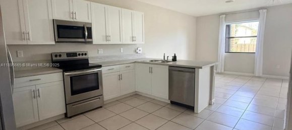 4 غرف نوم عقار تجاري في Miami, الولايات المتحدة رقم 614842 8
