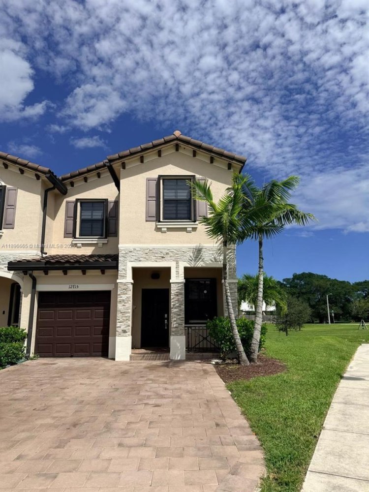 4 غرف نوم عقار تجاري في Miami, الولايات المتحدة رقم 614842