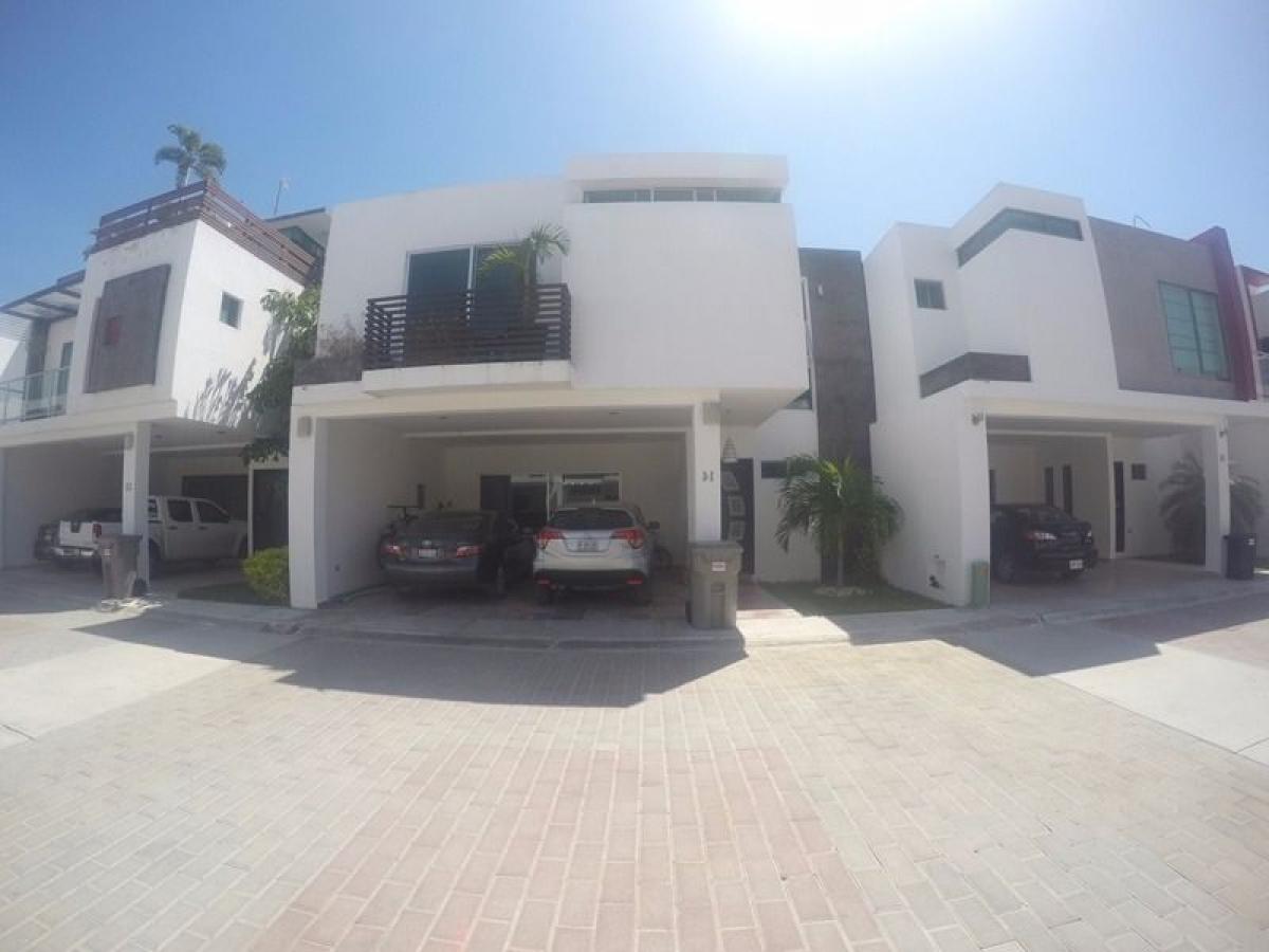 3 bedrooms House in Campeche, Mexico No. 154865