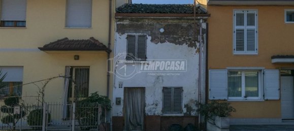3 rooms House in Cesena, Italy No. 260559 3