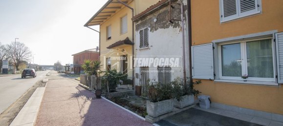 3 rooms House in Cesena, Italy No. 260559 6