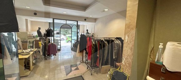 Gewerbliche Immobilie in Ciampino, Italy 157m², Nr. 18512 3