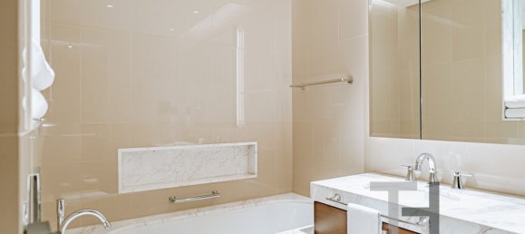 2 bedrooms Apartment in Burj Khalifa, UAE No. 32199 9