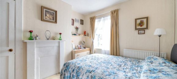 3 Schlafzimmer Haus in London, United Kingdom, Nr. 12161 2