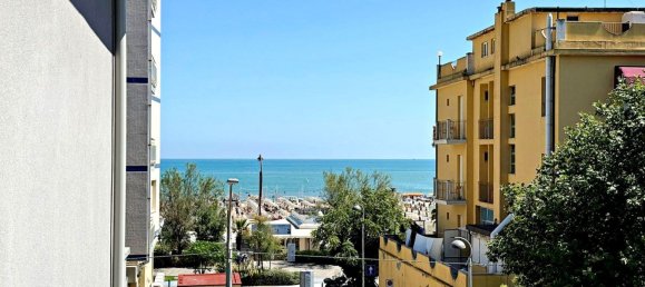 3 rooms Apartment in Rimini, Italy No. 275402 10