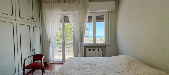 3 rooms Apartment in Rimini, Italy No. 275402 15
