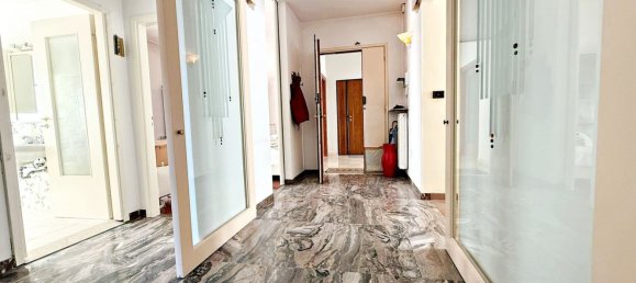 3 rooms Apartment in Rimini, Italy No. 275402 7