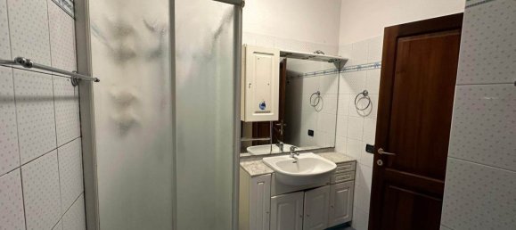 2 rooms Apartment in Follo, Italy No. 83286 16