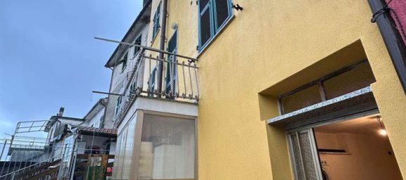 2 rooms Apartment in Follo, Italy No. 83286 5