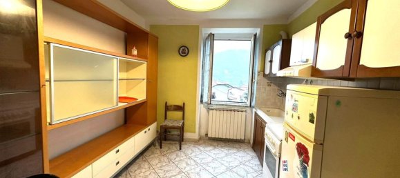 2 rooms Apartment in Follo, Italy No. 83286 9