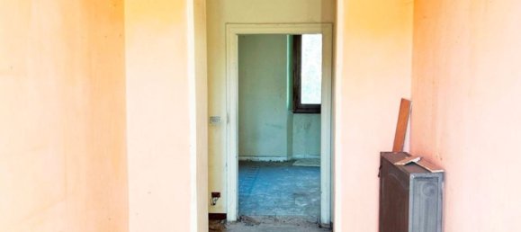 8-salle Villa à Besozzo, Italy No. 156044 18