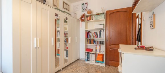 Квартира с 3 комнатами в Рим, Италия № 20627 37