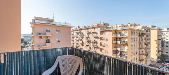 Квартира с 3 комнатами в Рим, Италия № 20627 10