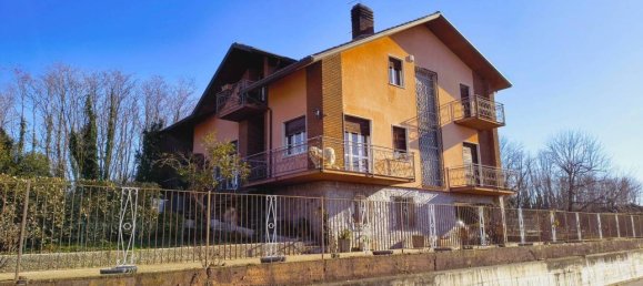 10-Zimmer Villa in Gattico-Veruno, Italy, Nr. 171659 9