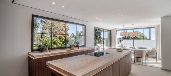 5 bedrooms House in Marbella, Spain No. 53598 5