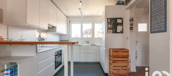 Casa de 5 dormitorios en Villepreux, France No. 348053 6