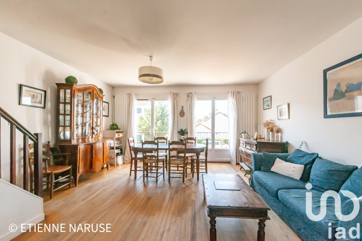 Casa de 5 dormitorios en Villepreux, France No. 348053