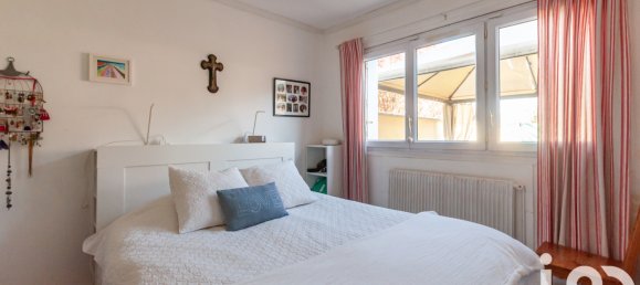 Casa de 5 dormitorios en Villepreux, France No. 348053 15