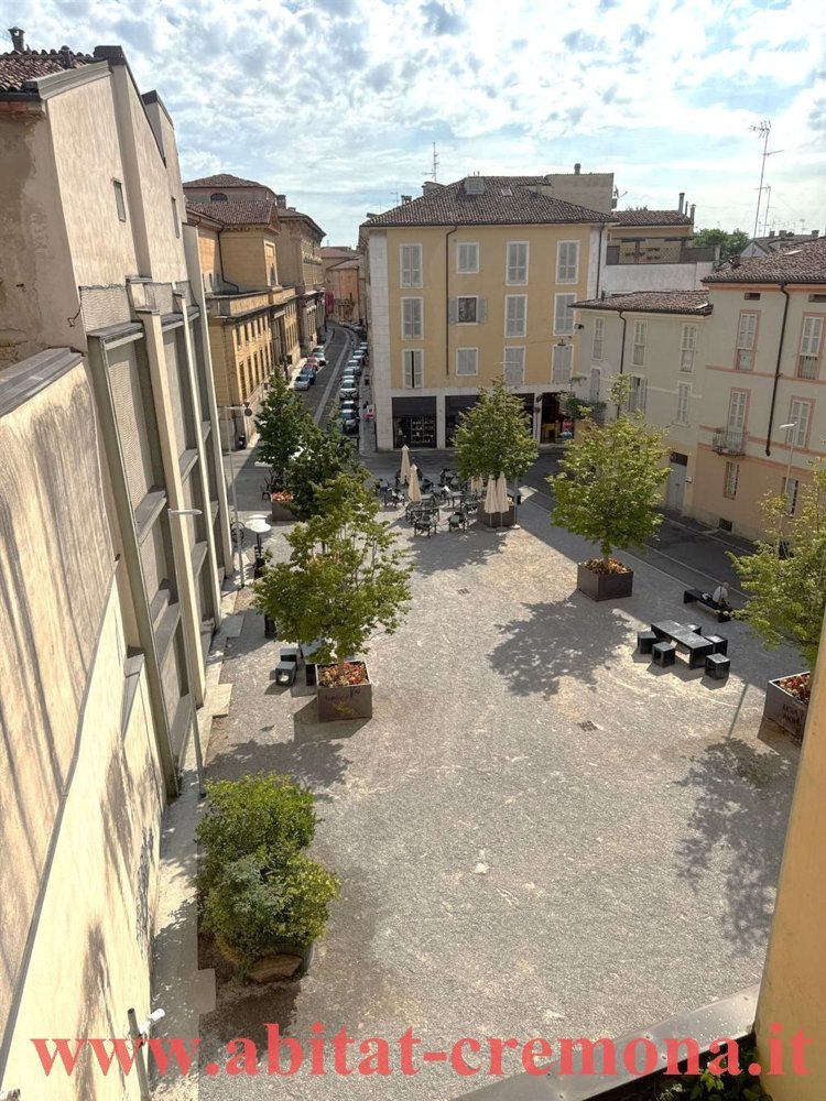 4غرفة شقة في Cremona, Italy رقم 274959