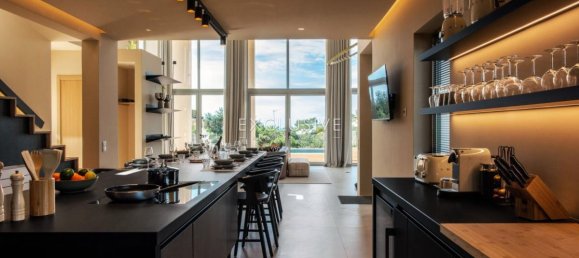 4 bedrooms Villa in Lagoa, Portugal No. 7691 11