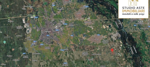 2 bedrooms Apartment in Cerano, Italy No. 58887 5