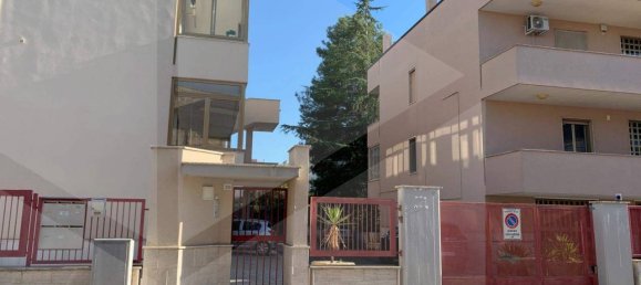 Apartamento de 3 habitaciónes en Castellana Grotte, Italy No. 29283 2