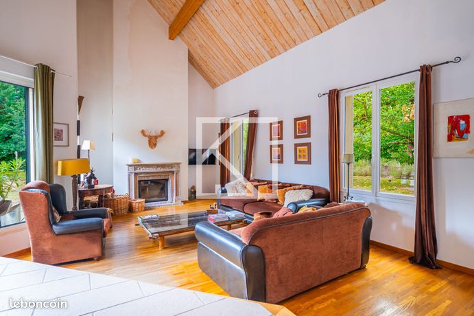 4 bedrooms House in Guecelard, France No. 309796