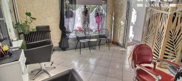 52m² Commercial property in Revigny-sur-Ornain, France No. 209137 7