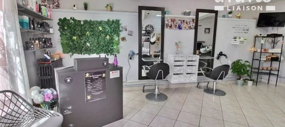 52m² Commercial property in Revigny-sur-Ornain, France No. 209137 2