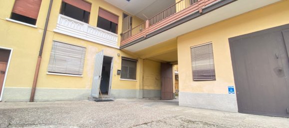 3 rooms Penthouse in Vittuone, Italy No. 183231 26