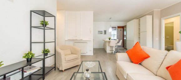 3 rooms Apartment in Rome, Italy No. 41194 12