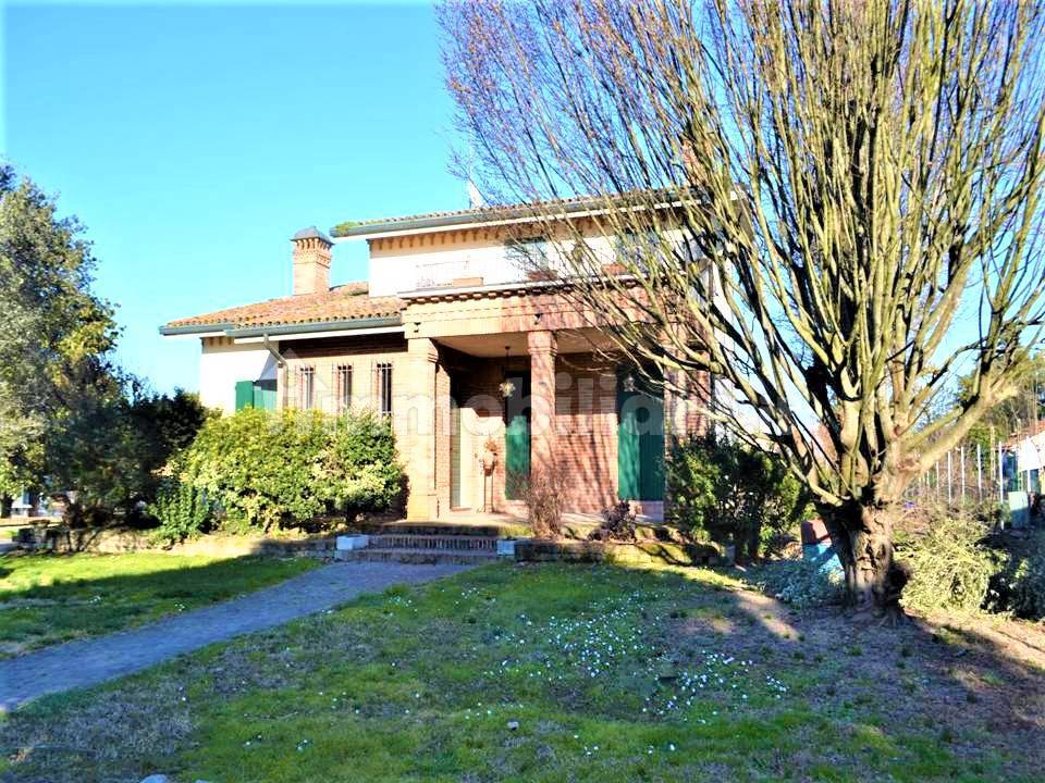 Вилла с 2 спальнями в Арджента, Италия № 207722