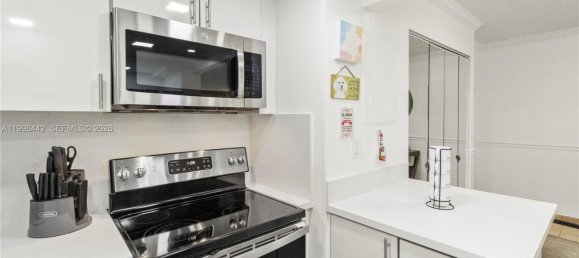 2 chambres propriété commerciale à vendre à Miami, Miami-Dade, Florida, USA № 614880 4