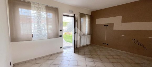 Apartamento de 2 dormitorios en Genzano di Roma, Italy No. 54004 5