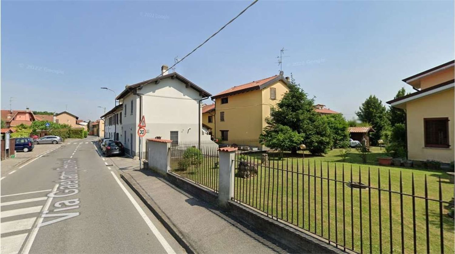 Студия в Узмате Велате, Италия № 182406