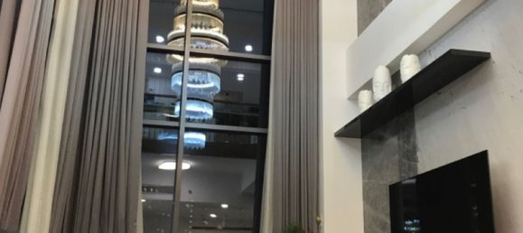 Дуплекс с 4 спальнями в Тхудык, Вьетнам № 18392 3