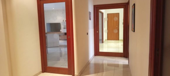 5 bedrooms Apartment in Bari, Italy No. 326773 20