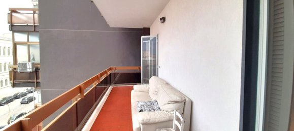 5 bedrooms Apartment in Bari, Italy No. 326773 9
