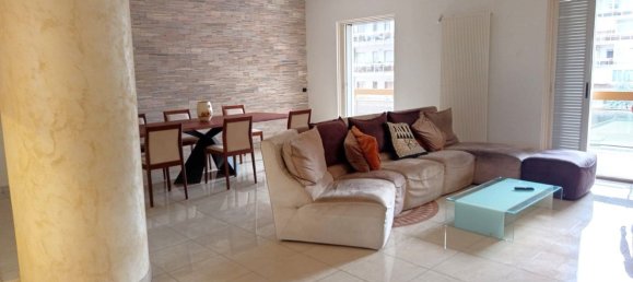 5 bedrooms Apartment in Bari, Italy No. 326773 12