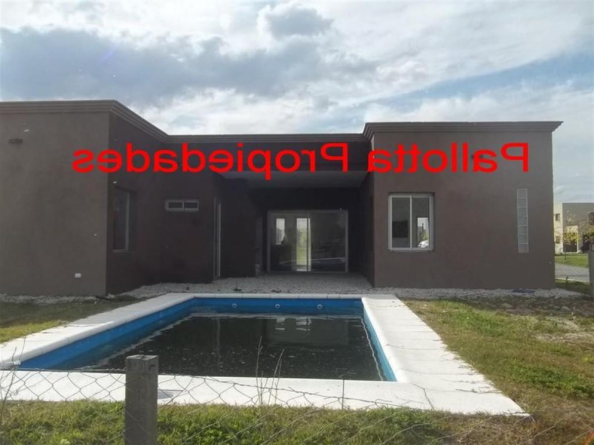 2 bedrooms House in Escobar, Argentina No. 57665