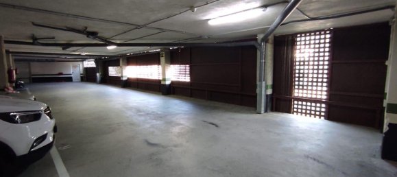 Гараж 32м² в Страна Басков, Испания № 150184 2