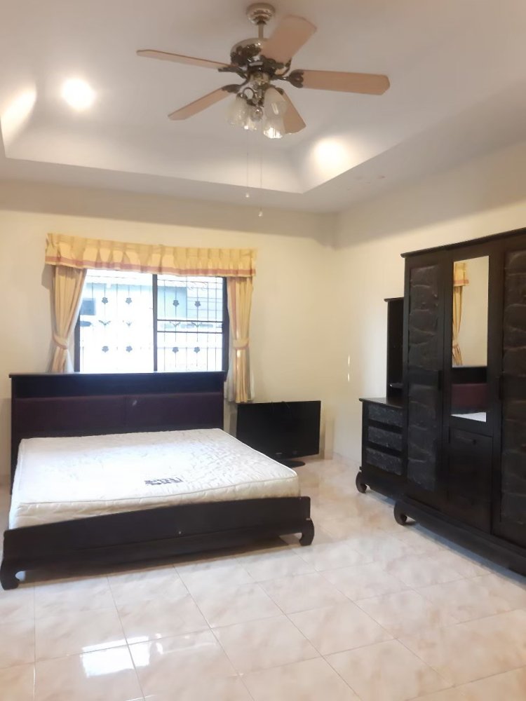 Кафе / ресторан с 3 спальнями в Паттайя, Таиланд № 19375