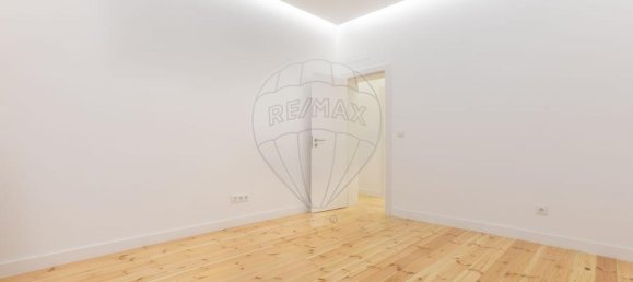 5 bedrooms Apartment in Lisbon, Portugal No. 65667 2