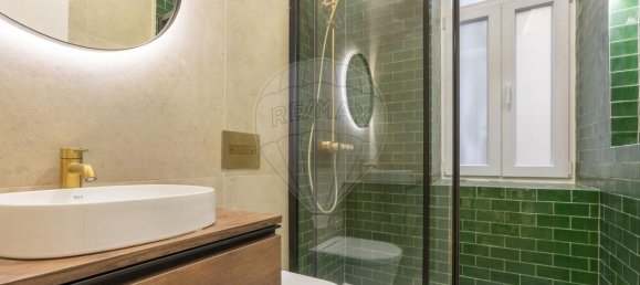 5 bedrooms Apartment in Lisbon, Portugal No. 65667 3