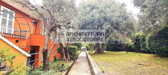 6 rooms Apartment in Varazze, Italy No. 258472 11