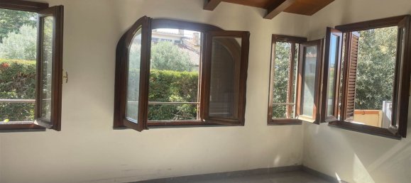10 bedrooms Apartment in Livorno, Italy No. 356988 2