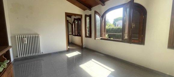 10 bedrooms Apartment in Livorno, Italy No. 356988 3